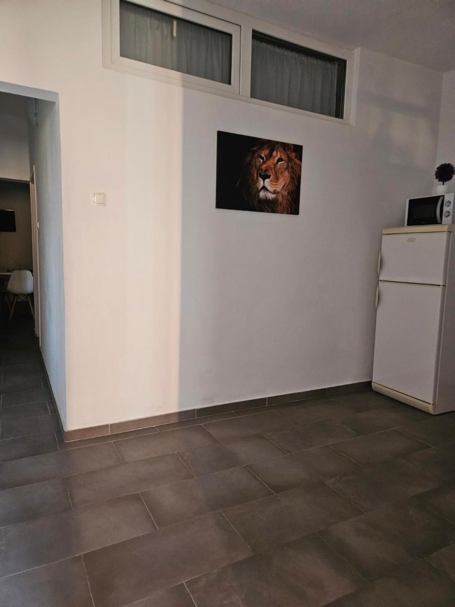 Aurelia Apartments, Вир Екстериор снимка