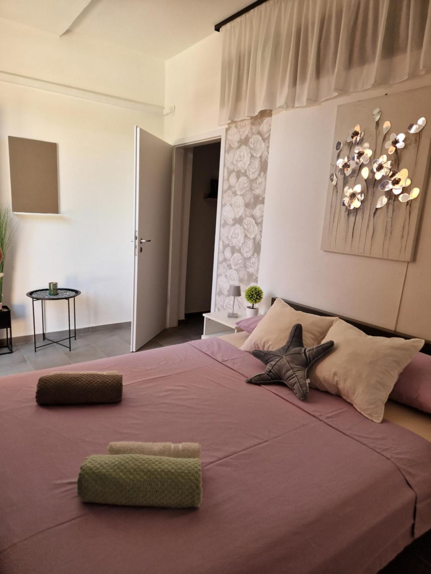 Aurelia Apartments, Вир Екстериор снимка