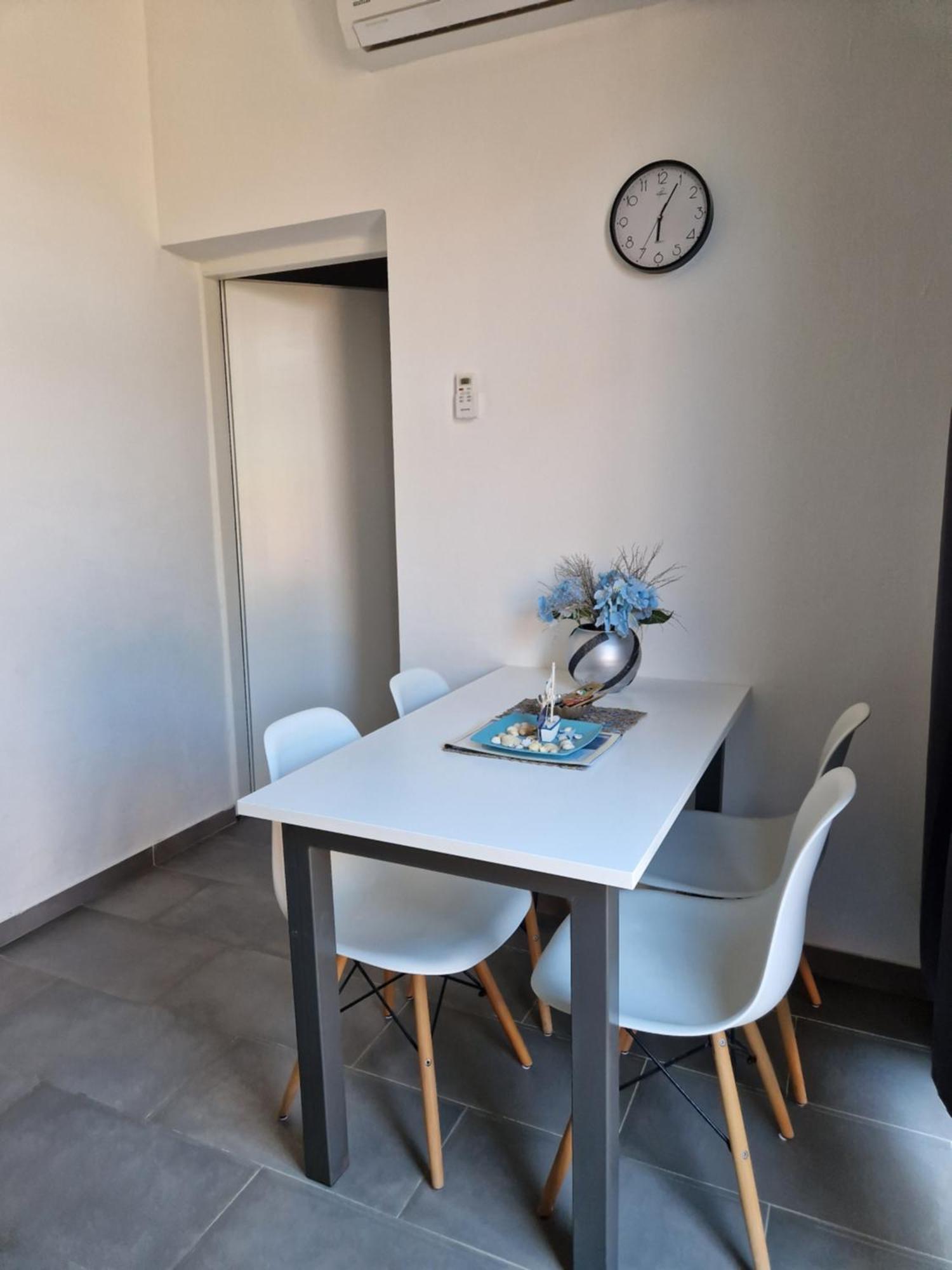 Aurelia Apartments, Вир Екстериор снимка