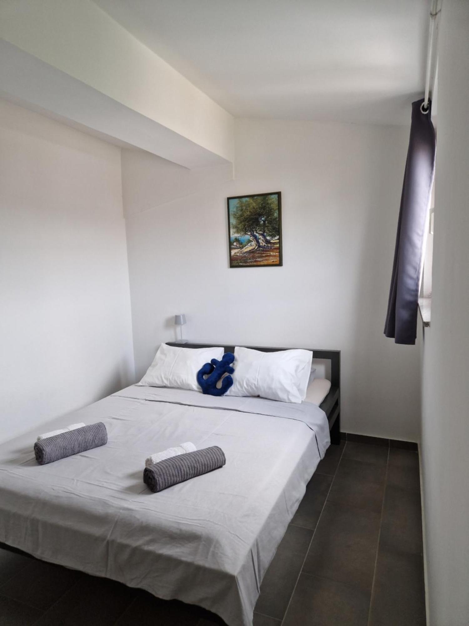 Aurelia Apartments, Вир Екстериор снимка